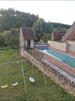  Maison � vendre 9 pi�ces 240 m�