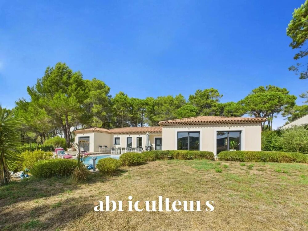 Belle villa contemporaine/vue panoramique en vente à Bagnols-en-Forêt(83600)