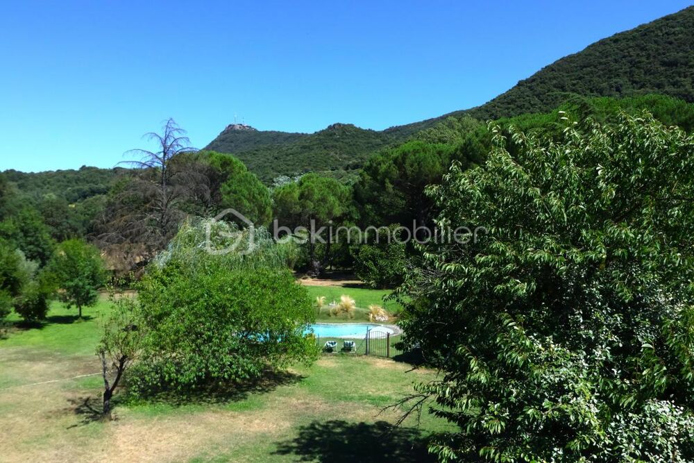 Propriété 7 pièces, 230 m² et 9070 m² de terrain