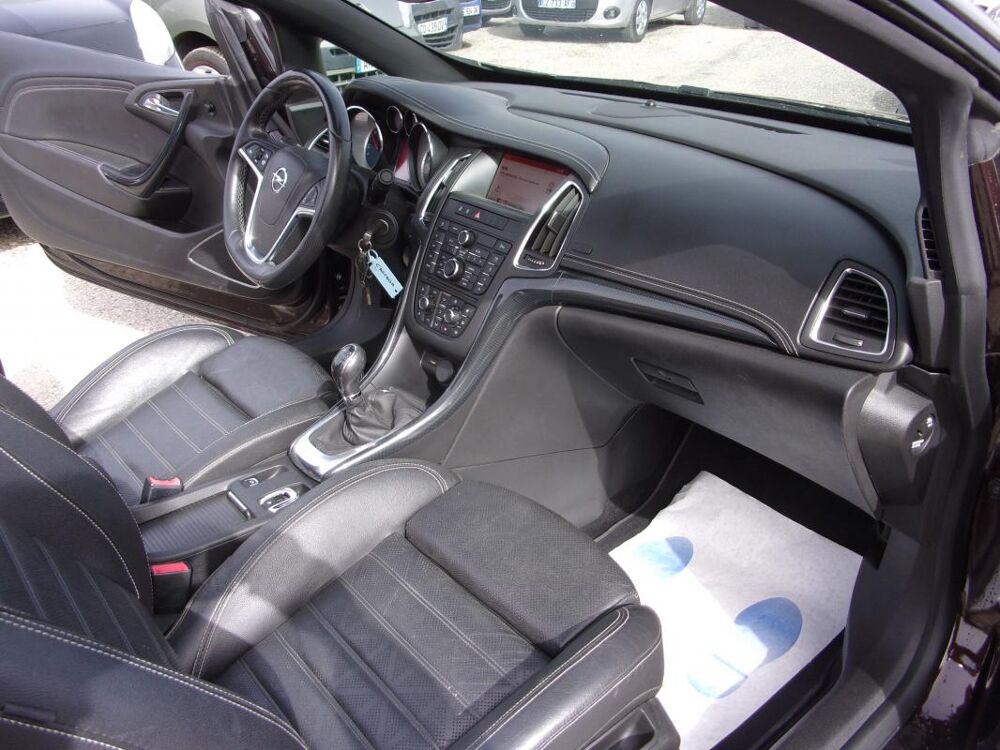 Cascada 2.0 CDTI 165CV CABRIOLET COSMO PACK 2014 occasion 13510 &Eacute;guilles