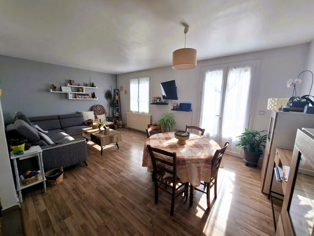 ? Maison familiale 4 chambres de 122 m² sur 3200 m² de terrain à Riscle