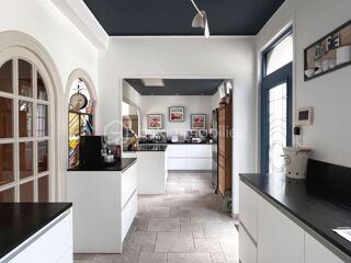  Propri�t�/ch�teau � vendre 7 pi�ces 296 m�