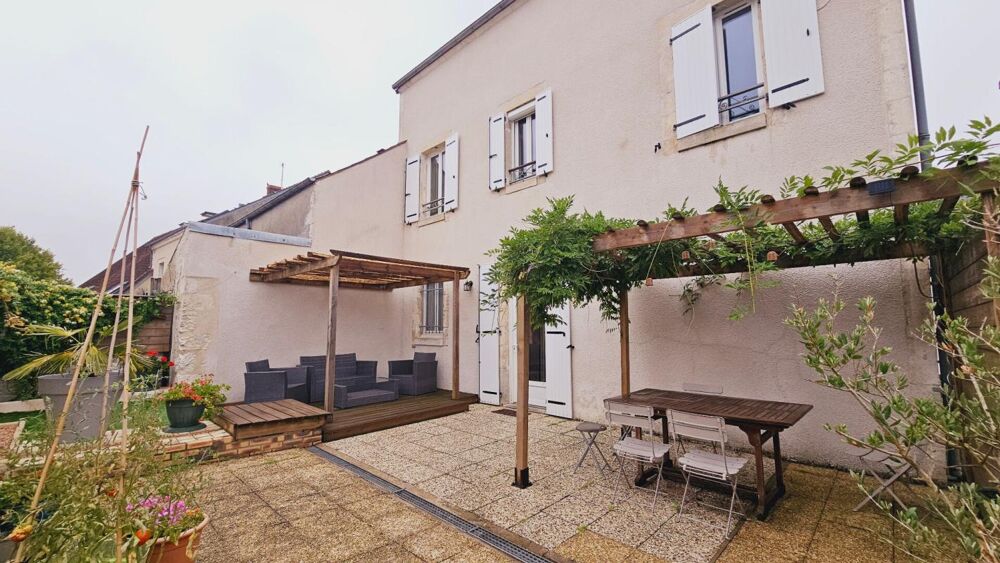 Vente Maison BOURGES MAISON 163M² 5 PIECES 4 CHAMBRES Bourges