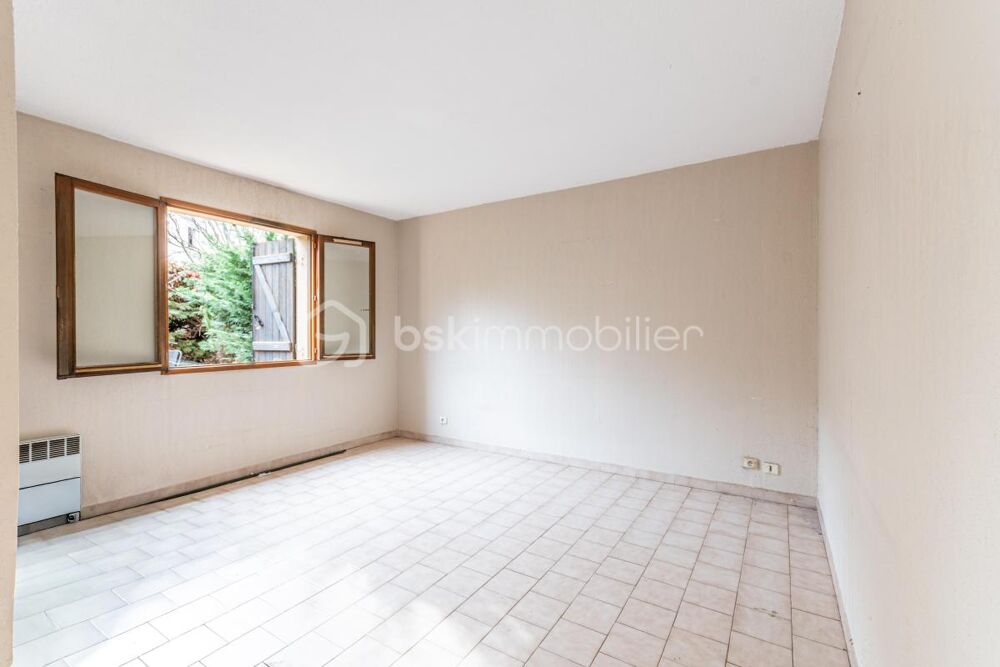 *** COUP DE COEUR *** T3 EN REZ DE JARDIN AVEC GARAGE ***