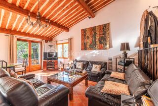  Propriété/château à vendre 7 pièces 246 m²