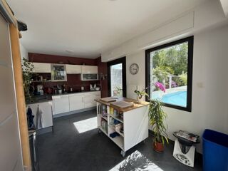  Maison à vendre 10 pièces 221 m²