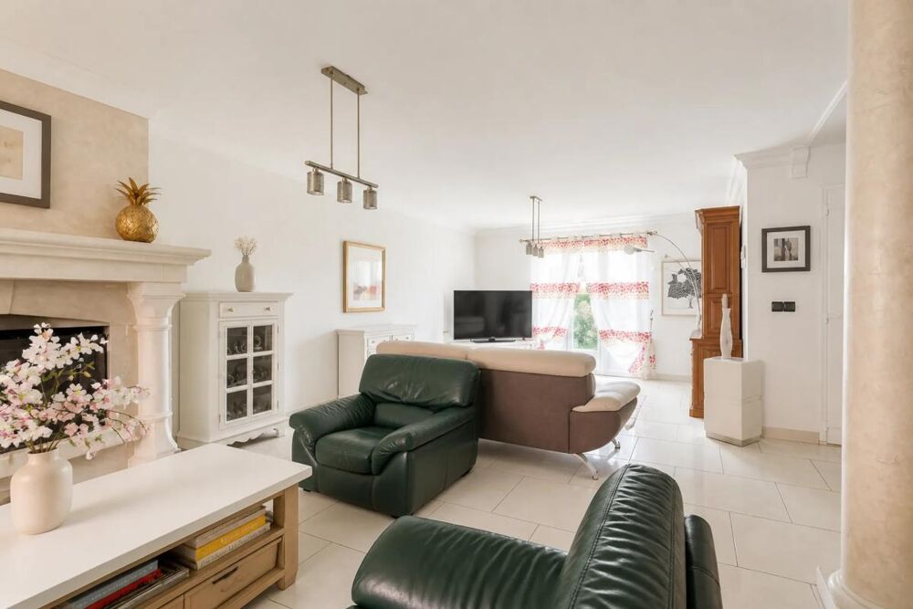 Vente Maison Maison de 7 pièces de 245 m² à Claye-Souilly Claye souilly