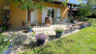  Maison  vendre 8 pices 210 m