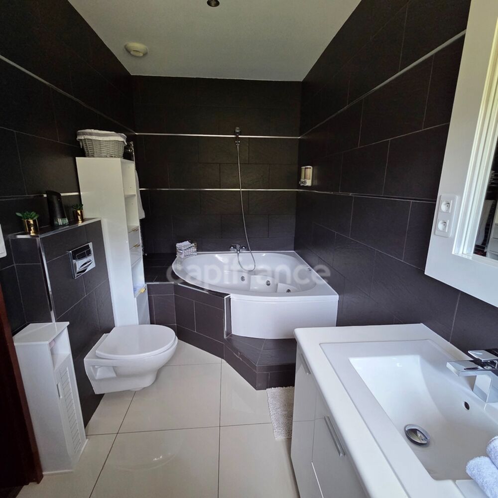 � vendre  Villa Bastelicaccia (20129)