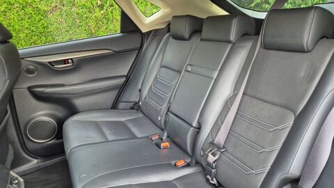 NX 2.5 VVT-i 197 Hybrid AWD E-CVT Luxe 2016 occasion 77590 Bois Le Roi