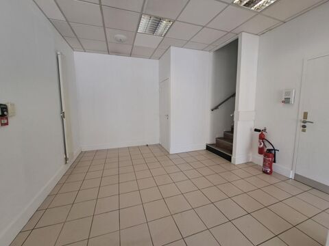   Local d'activité de 213 m² à Villeurbanne au prix de vente de 491 000 