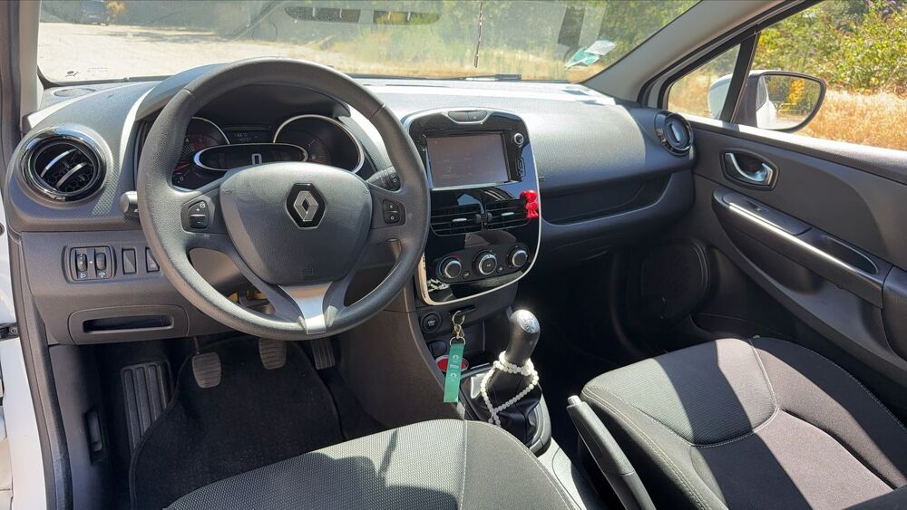 Clio 1.5 dCi 75 Energy Air Medianav - 5 places 2016 occasion 76240 Belbeuf