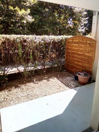  Appartement à louer 3 pièces 75 m²