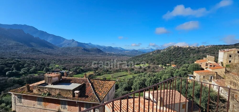Demeure de caractère au coeur de la Balagne  Vue panoramique, terrasses et fort potentiel