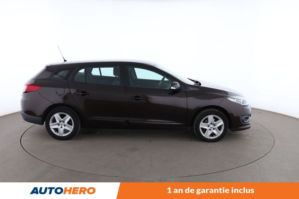 M&eacute;gane 1.5 dCi Energy Life Eco2 110 ch 2016 occasion 92130 Issy-les-Moulineaux