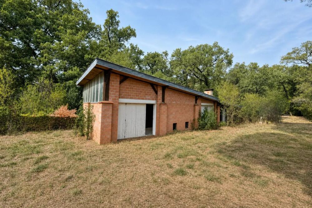 Domaine de caractère à restaurer  500 m² 3,6 ha  accès rapide