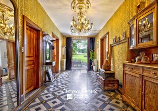  Maison  vendre 15 + pices 590 m