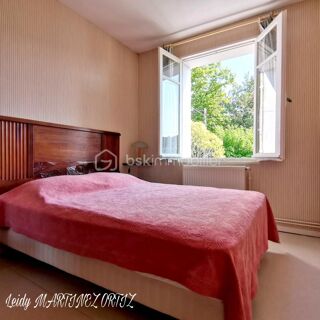  Immeuble � vendre 12 pi�ces 330 m�