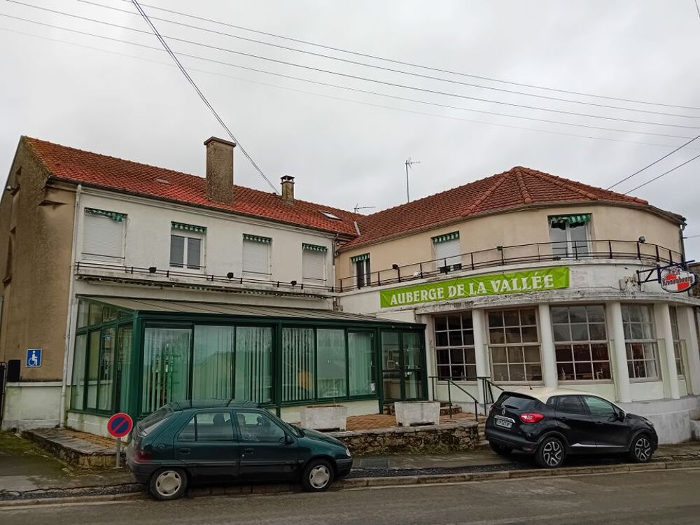 Maison de 400m2 à louer sur Bourg-et-Comin