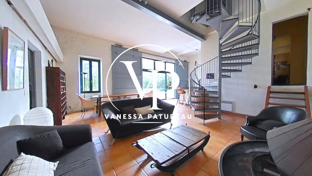 Propriété Ouveillan - 402 m² habitables - Piscine & dépendances