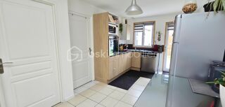  Immeuble � vendre 10 pi�ces 235 m�