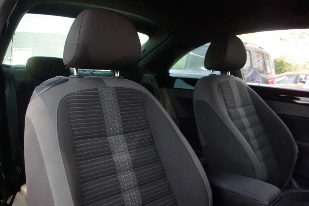 COCCINELLE II 2.0 TSI 200 SPORT DSG6 2012 occasion 78240 Chambourcy