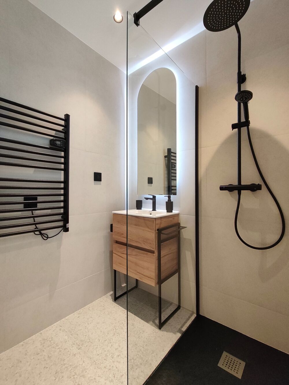 Vente Appartement DIJON CENTRE - APPARTEMENT REFAIT A NEUF Meublé et Equipé Dijon