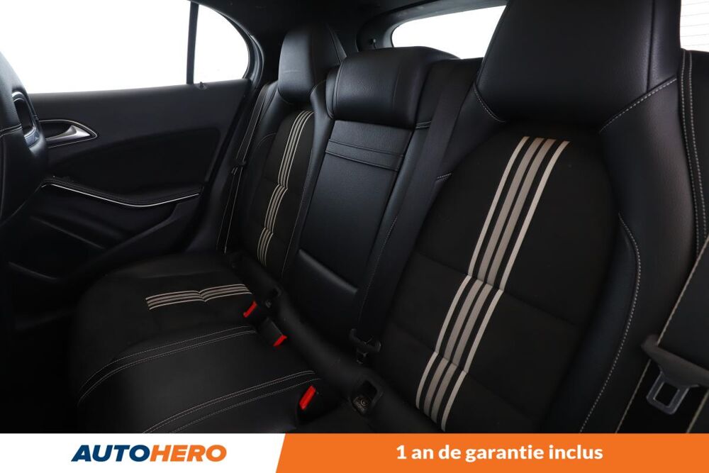 Classe GLA 180 d WhiteArt Edition 7G-DCT 109 ch 2017 occasion 92130 Issy-les-Moulineaux