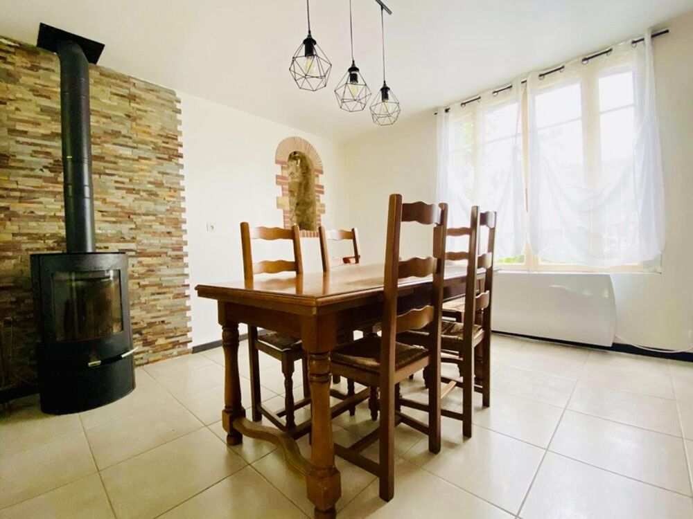 Vente Maison � vendre � Maison de village pleine de charme et lumineuse de 117 m�, 5 pi�ces � Rozet-Saint-Albin (02210) Rozet saint albin