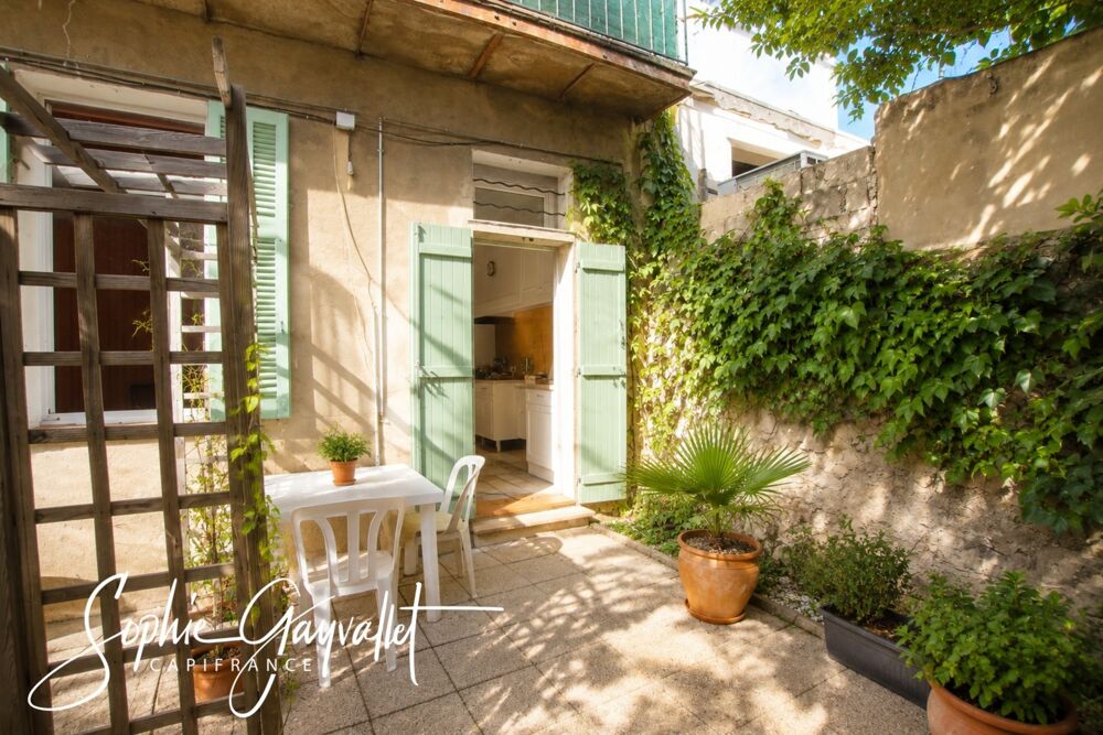 Vente Appartement MARSEILLE 4ème – Appartement T2 Bis de caractère avec alcôve, terrasse et caves Marseille 4