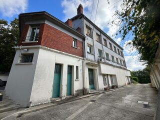  Immeuble  vendre 15 + pices 817 m La ferte sous jouarre