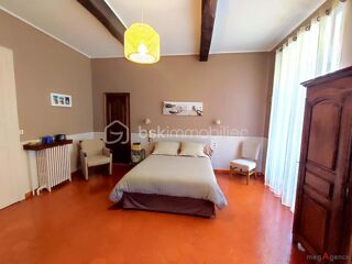  Propriété/château à vendre 11 pièces 375 m²