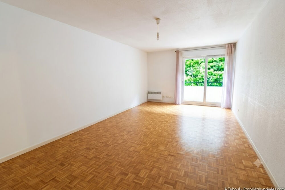 VILLEURBANNE - Limite Lyon 6ème - Appartement T3 de 72m² avec balcon et garage