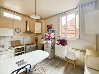  Immeuble à vendre 7 pièces 252 m²