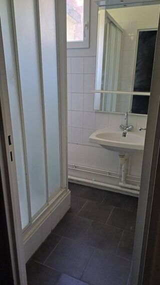  Appartement à louer 2 pièces 42 m²