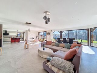  Maison à vendre 7 pièces 245 m²