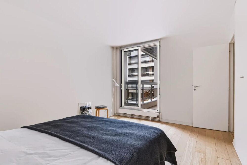 Vente Appartement Paris 12e : 2 pièces rénové, balcon sud Paris 12