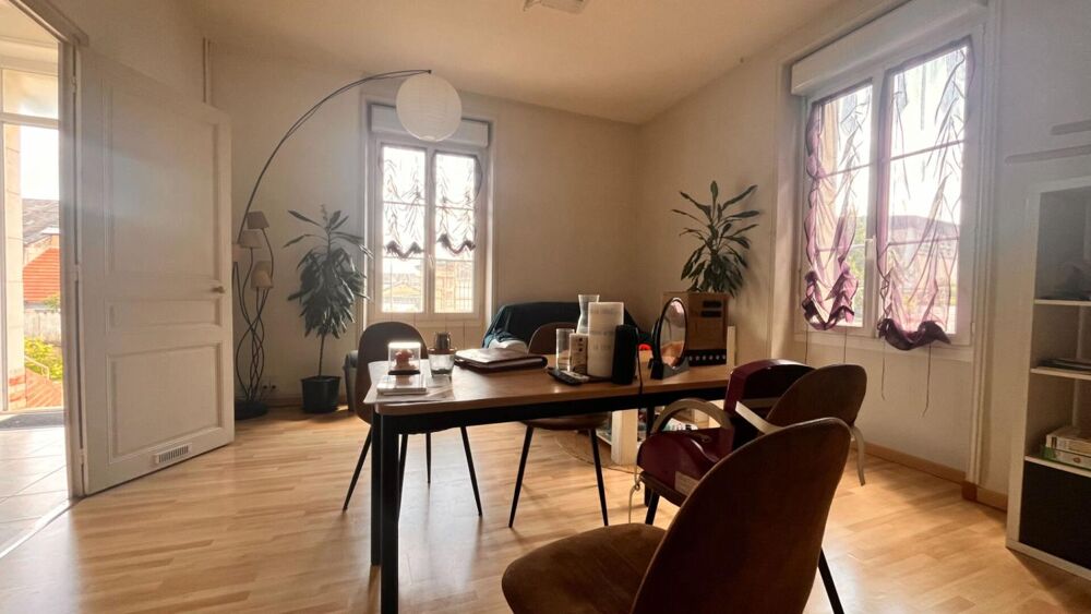 Maison Montval Sur Loir 4 pièce(s) 102 m2 - 3 chambres - centre ville