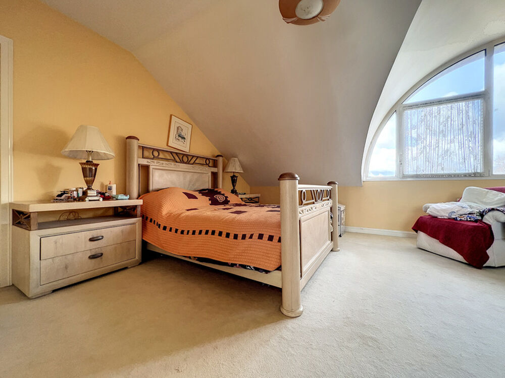 à vendre  Appartement Prévessin-Moëns (01280)