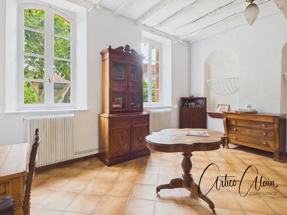 Vente Maison Maison bourgeoise 183 m² – jardin, 2 garages et double accès Villenouvelle