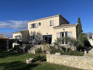  Villa  vendre 4 pices 135 m