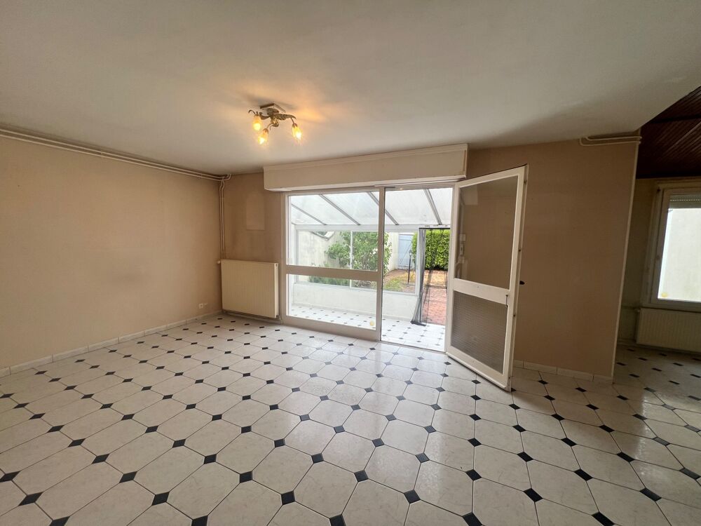Vente Maison Maison 91 m²- 3 chambres-  Véranda - Jardin-  Garage Chatellerault