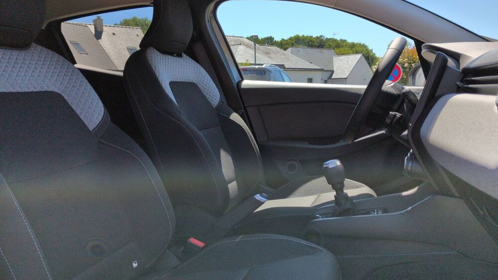 Clio V 1.5 dCi 100 G&eacute;n&eacute;ration - Premi&egrave;re main Garantie constructe 2025 occasion 29300 Quimperle