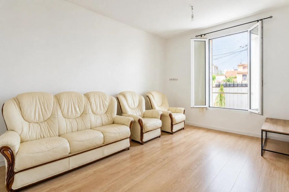 Maison de 4 pièces de 61 m² à Drancy proche RER B