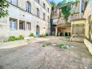  Immeuble � vendre 324 m�