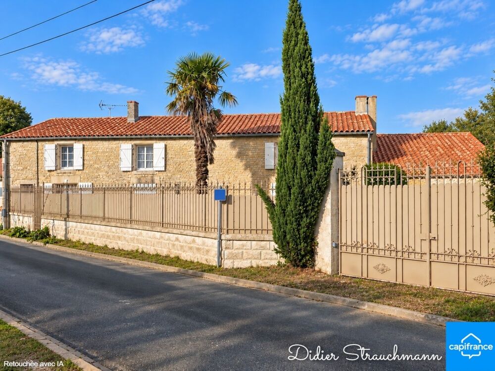 Vente Maison Maison à vendre 6 pièces SAINT JEAN DE LIVERSAY (17) Saint jean de liversay