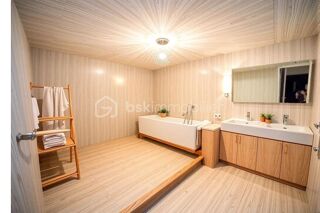  Immeuble  vendre 12 pices 340 m