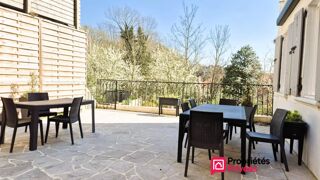  Maison à vendre 15 + pièces 368 m²