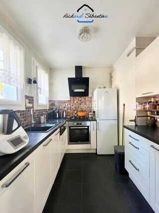  Maison � vendre 10 pi�ces 250 m�