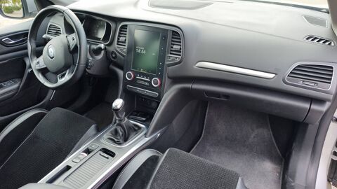 M&eacute;gane 1.2 TCe 130 Intens 2 - 5 places Entretien constructeur 2016 occasion 83000 Toulon